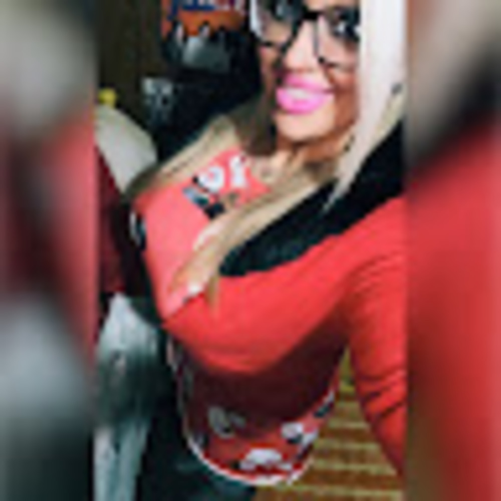 Meet your Posher, Denise nicole
